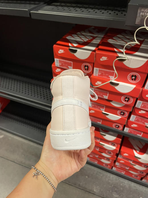 半价¥459直邮到手！Nike 耐克女款运动鞋 淡粉色 商品图4