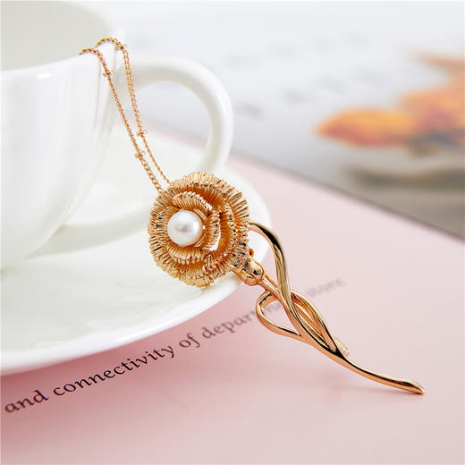 Pearl moments 一支康乃馨 珍珠胸针 商品图10