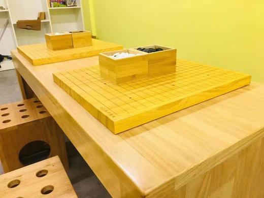 全实木橡胶木一桌四椅，1600元，不包邮。 商品图0