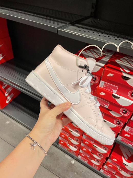 半价¥459直邮到手！Nike 耐克女款运动鞋 淡粉色 商品图1