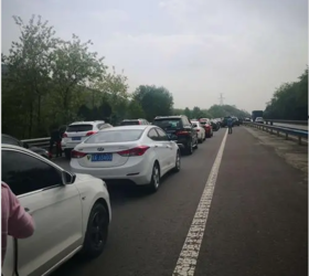 五一假期旅游回家，你堵车了吗？