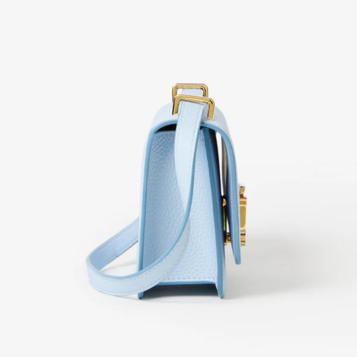 BURBERRY 巴宝莉 女士皮革迷你 TB 专属标识锁扣包 浅蓝色 8066153 A1397 商品图1