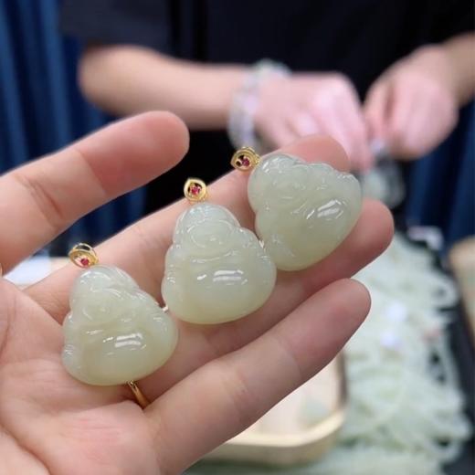18K和田玉吊坠-水滴扣晴水佛公 商品图0