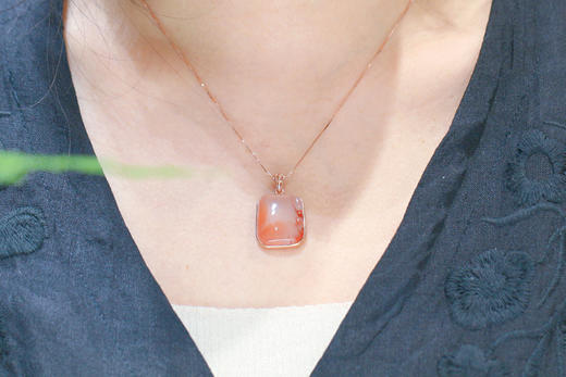 南红冰飘【沁雪】吊坠，925银镶  商品图9