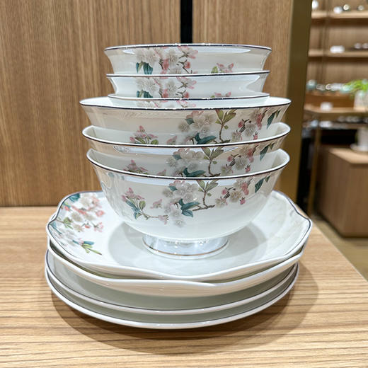 【样品清仓，无原包装介意者慎拍】品物攸宜如花似月10人用46头骨瓷餐具送礼套装 商品图4