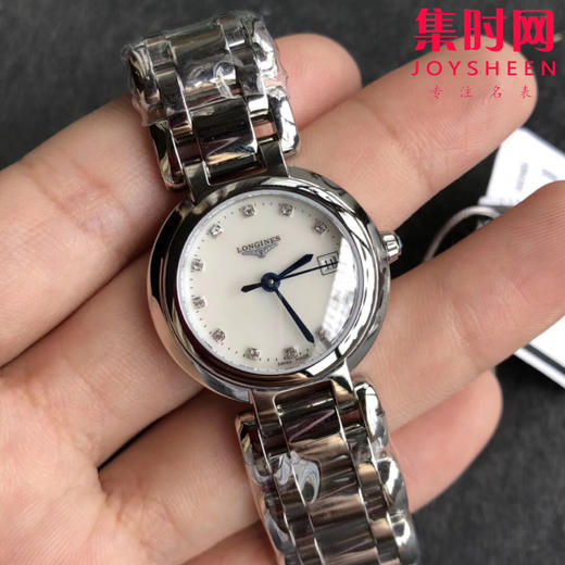 浪琴表 GS心月系列优雅而至。典雅别致的外观，采用与正品一致的Cal.L250机芯。温柔的外表之下，蕴含一颗“正品”真芯。 商品图1