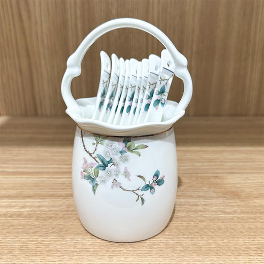 【样品清仓，无原包装介意者慎拍】品物攸宜如花似月10人用46头骨瓷餐具送礼套装 商品图6