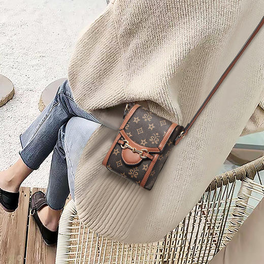 Safiya/索菲娅2023新款印花手机包百搭单肩包包女式斜挎包女包SF9140035Y 商品图0