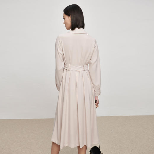 IN AND ON22406西装裙女收腰高级感气质高腰西装领长袖大摆中长款a字连衣裙 商品图4