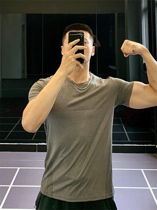 跃牌【跃LEAP-ACTIVE】系列篮球训练冰丝短袖T恤男夏季圆领宽松休闲运动速干上衣R452（直播仓） 商品图3