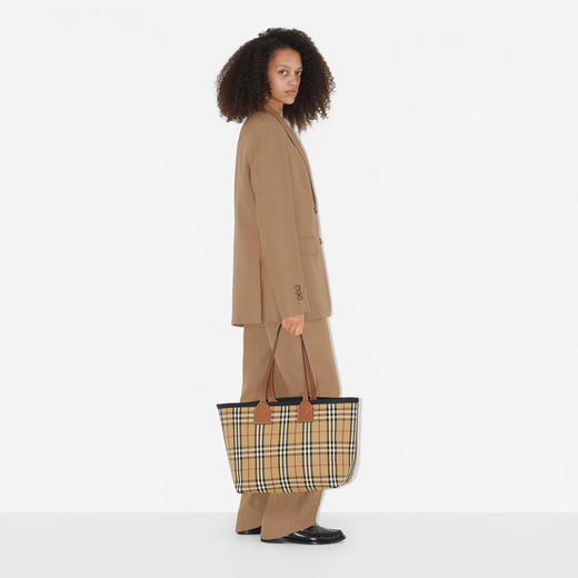 【二】BURBERRY 巴宝莉 女士London – 格纹棉质中号托特包 格子 8066223 A9534 商品图3