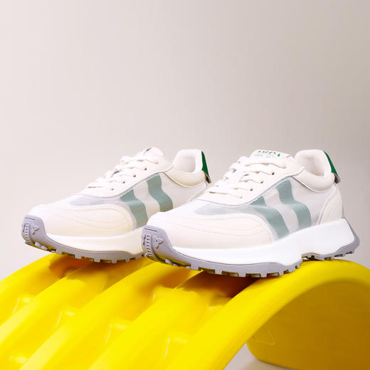 Safiya/索菲娅2023新品新潮厚底拼色网面透气阿甘运动休闲鞋 SF33112405 商品图5