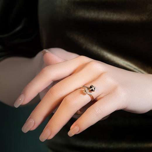 ［结·锁系列］18K玫瑰金镶钻黑玉髓月光石戒指 商品图1