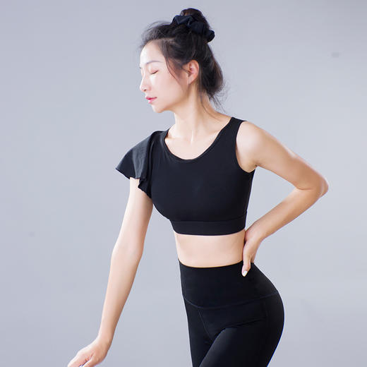 【皮尔新品】2024仙气形体瑜伽服套装女气质荷叶花边瑜伽背心裸感喇叭长裤 商品图2