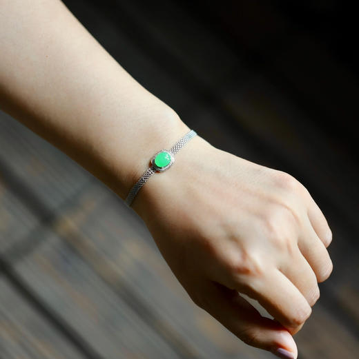 冰种阳绿翡翠蛋面手链18k白金钻石镶嵌 商品图8