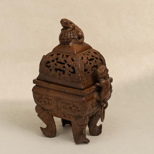 清 竹雕夔龙纹兽耳四足香薰 商品图4