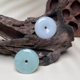 翡翠吊坠-平安扣