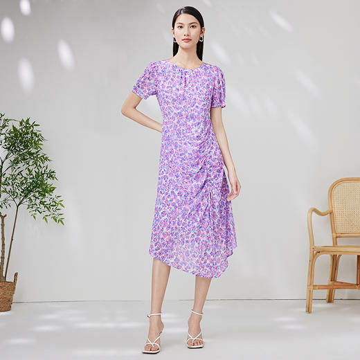 EITIE爱特爱夏款新品100%桑蚕丝优雅显瘦高腰舒适印花连衣裙7007754 商品图3