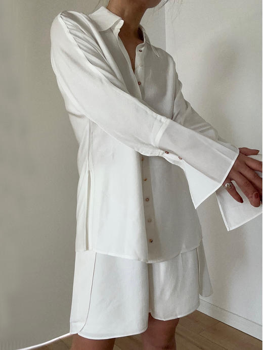 Viktoria Chan | SS23004 Stina flowy shirt [ 衬衫 白 / 蓝白条纹 ] 商品图2