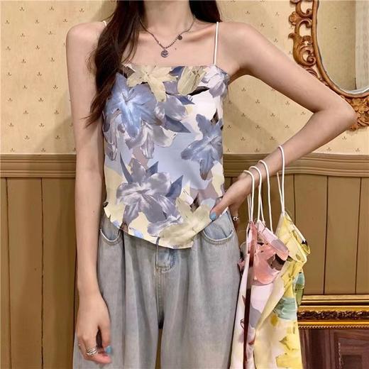 新款2023新潮设计感不规则露背系带肚兜小吊带背心内搭无袖碎花打底上衣女夏季 商品图0