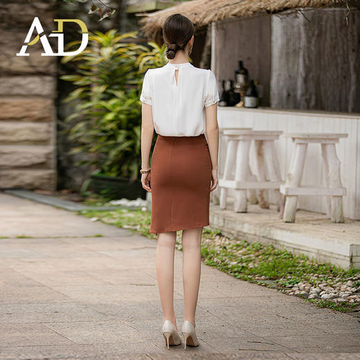 时尚气质两件套女高级感钉珠衬衫短袖上衣卡其色不规则显瘦包裙 商品图4