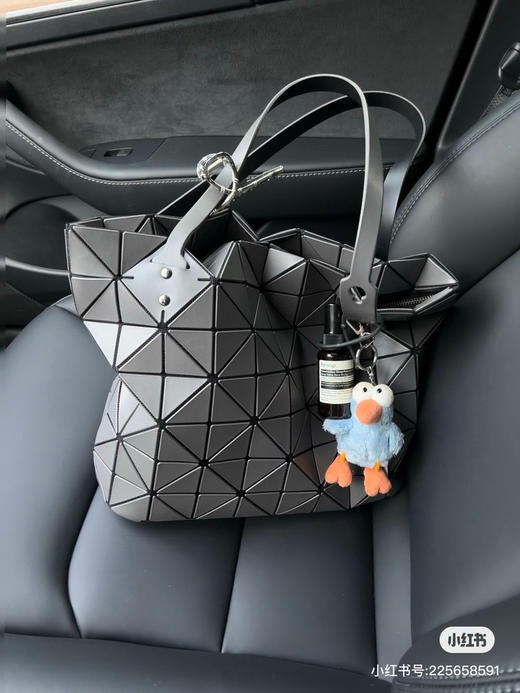 三宅一生摇滚包7×10格 商品图5