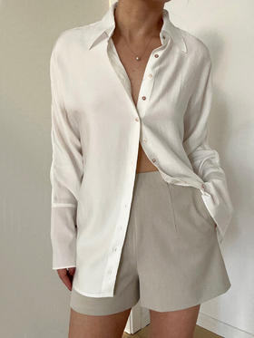 Viktoria Chan | SS23004 Stina flowy shirt [ 衬衫 白 / 蓝白条纹 ]