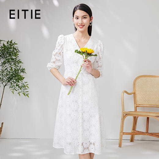 EITIE爱特爱夏款新品100%棉优雅V领显瘦高腰五分袖连衣裙7007757 商品图0
