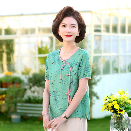 ML033-2335中老年人夏装新款碎花上衣女妈妈短袖套装妈妈上衣服太太T恤婆婆 商品图1