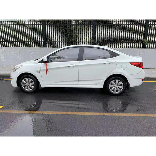 现代 瑞纳 三厢 1.4L 自动舒适型GS【长租-深圳】 商品图3