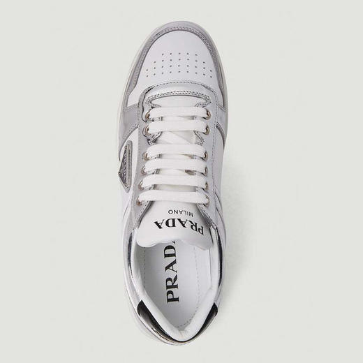 PRADA 普拉达 女士 Downtown 穿孔皮革珐琅金属三角徽标休闲运动鞋 混色 1E792M 3LL2 F0J36 商品图1