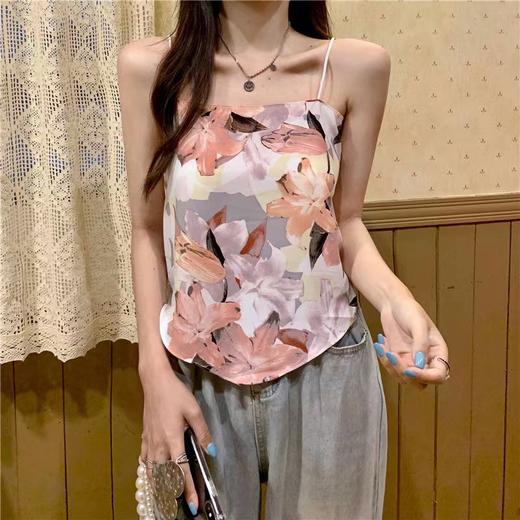 新款2023新潮设计感不规则露背系带肚兜小吊带背心内搭无袖碎花打底上衣女夏季 商品图5