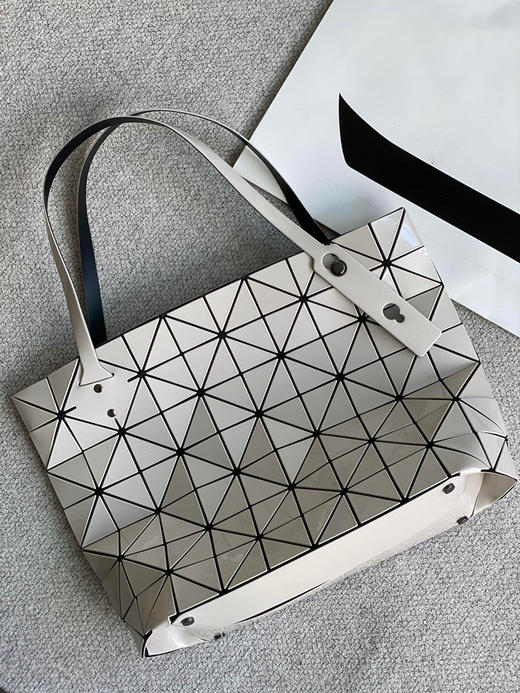 三宅一生摇滚包7×10格 商品图8