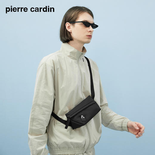 皮尔卡丹random系列 不规则创意男士斜挎包 商品图1