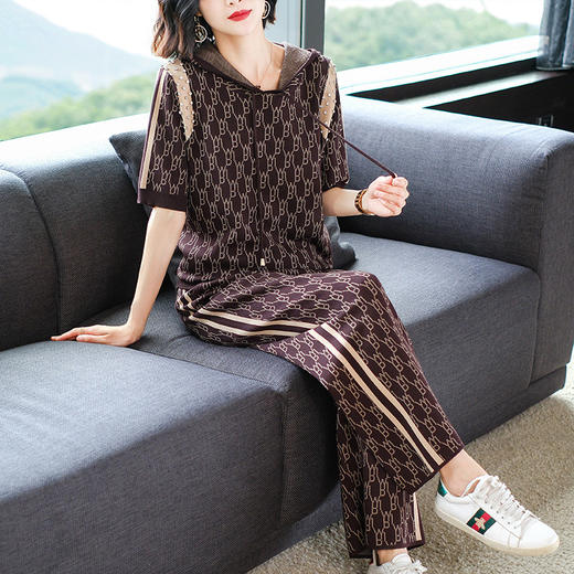 夏季新款，冰丝休闲运动套装女短袖宽松卫衣薄款妈妈装阔腿裤两件套CC-10-1817 商品图2