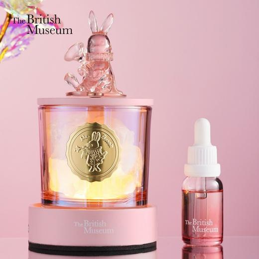 大英博物馆爱丽丝漫游奇境系列 怀表兔【假日出桃】无火香氛晶石香薰灯摆件礼盒 商品图0