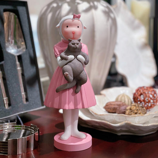 杨媛媛雕塑《抱猫的女孩》 商品图4