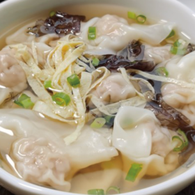  这一碗亲民又鲜美！省事又好吃！不爱吃饭的孩子也能轻松吃上一碗！ 