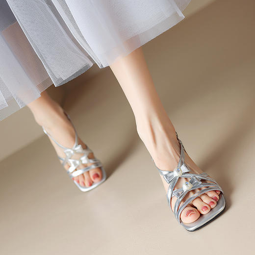 春季新款，里外全皮蝴蝶结凉鞋HCY-3535 商品图0