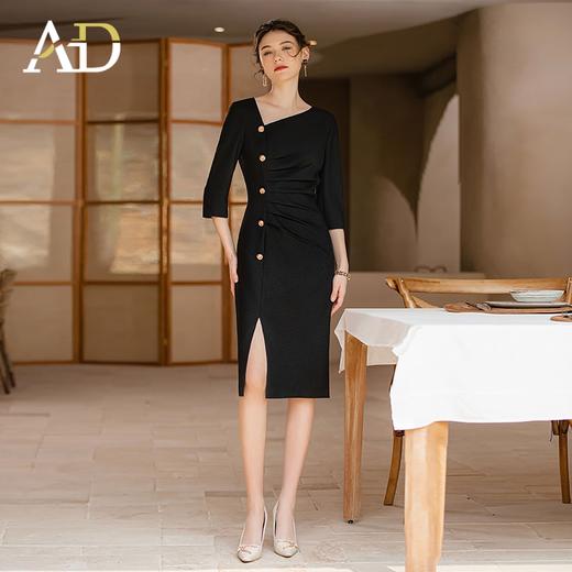AD法式优雅连衣裙女不规则斜领小黑裙高级感褶皱修身显瘦开叉裙夏 商品图2