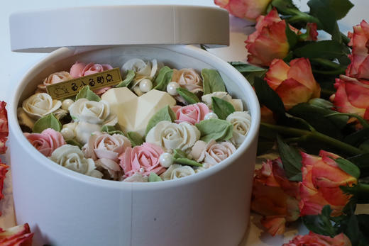 母亲节繁花礼盒 商品图5