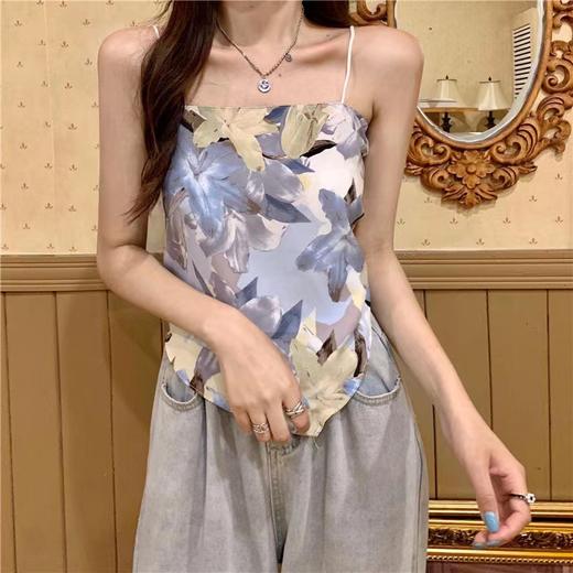 新款2023新潮设计感不规则露背系带肚兜小吊带背心内搭无袖碎花打底上衣女夏季 商品图3