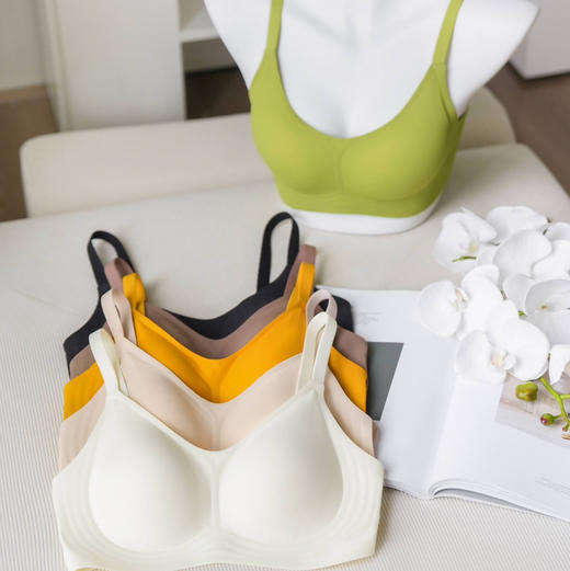 【88号款】女士夏季升级版瑜伽网透气果冻条无痕内衣 商品图3