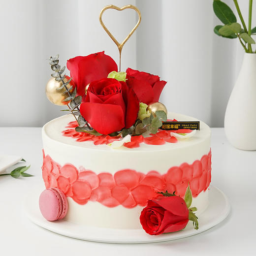 【花晨月夕蛋糕】红艳外表的加持下，散发着独特玫瑰花香，马卡龙浸润的浪漫谁有不爱呢，点燃专属蜡烛绽放美丽瞬间~（可选1/2/3磅） 商品图1
