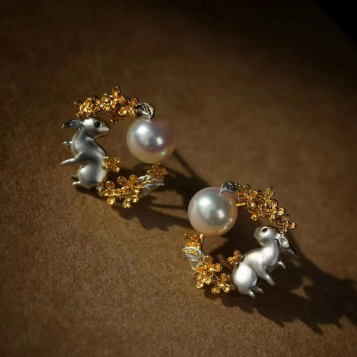 龢盒原创 望月兔18k金镶akoya珍珠耳钉 商品图0