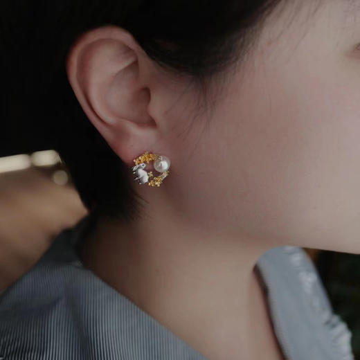 龢盒原创 望月兔18k金镶akoya珍珠耳钉 商品图4