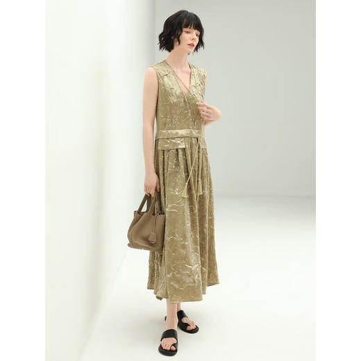 COCOBELLA高奢质感褶皱肌理背心裙流苏光泽千金风连衣裙FR160 商品图0