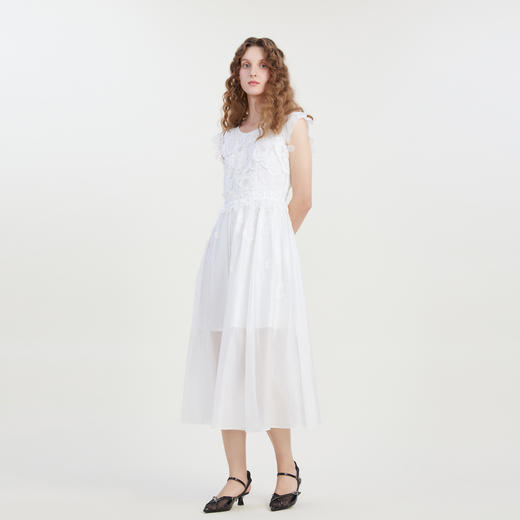 谜底气质花边连衣裙2023夏季新款圆领立体花朵修身长裙232GL0674 商品图3