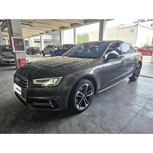奥迪 A4L 30周年型 40 TFSI 进取型【长租-北京】 商品图2