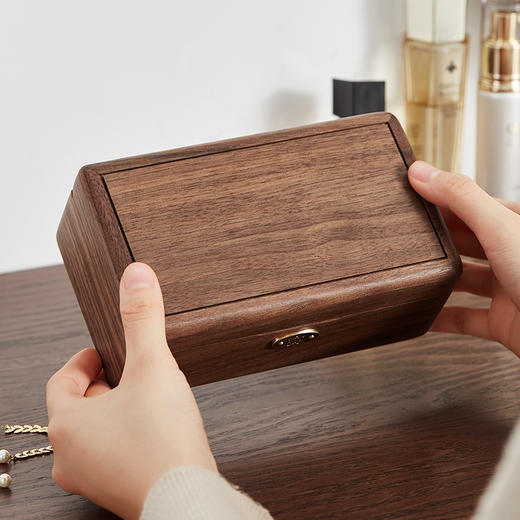 初心| 胡桃木花梨木首饰音乐盒 商品图1